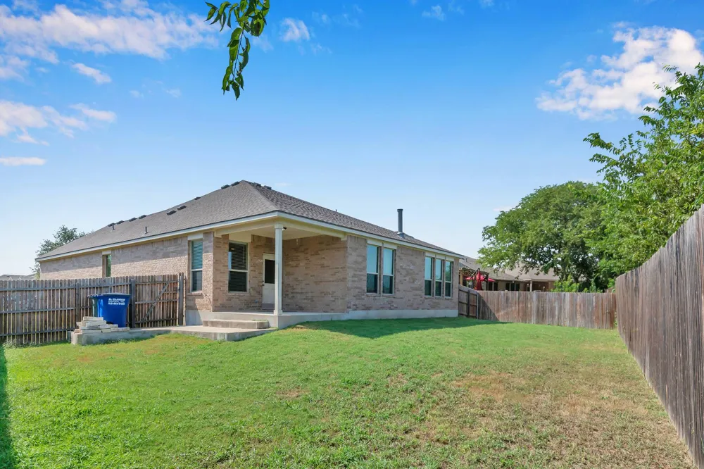 2012 Elaina Loop Leander, TX 78641