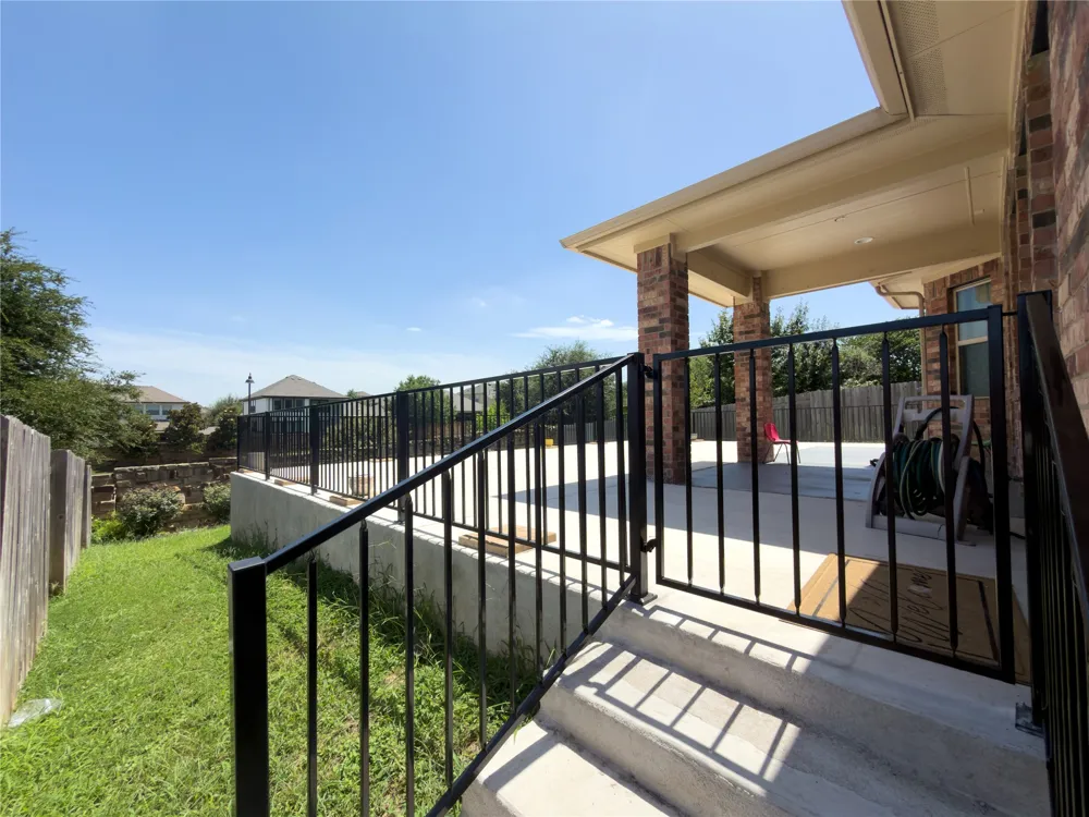 2743 Enza Court Round Rock, TX 78665