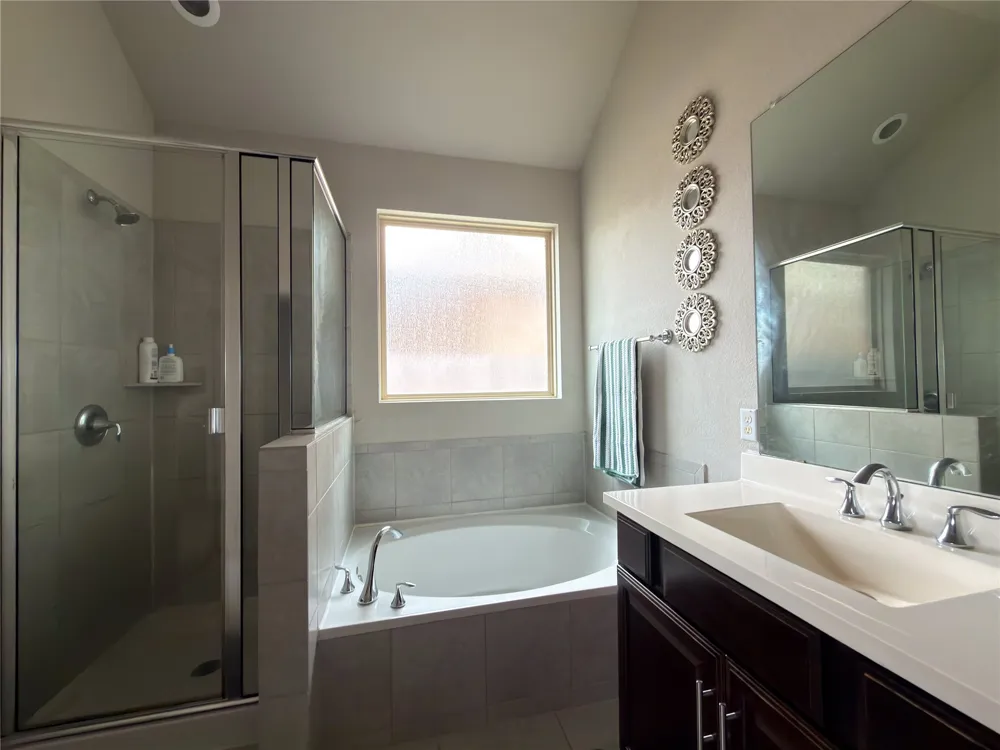 2743 Enza Court Round Rock, TX 78665