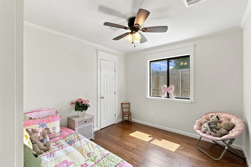 1702 E Messick Loop Round Rock, TX 78681