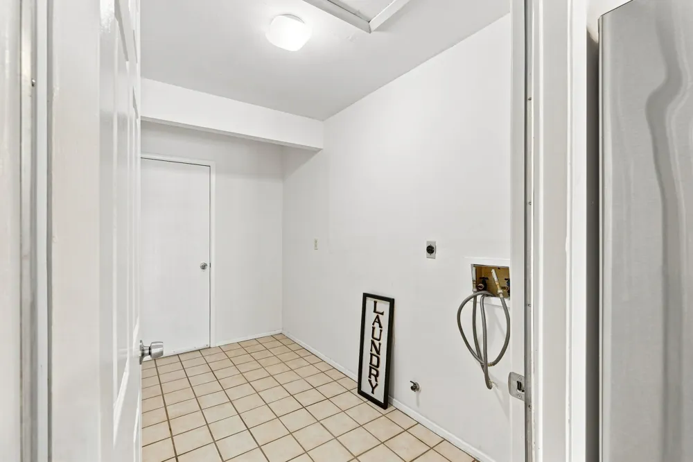 1702 E Messick Loop Round Rock, TX 78681
