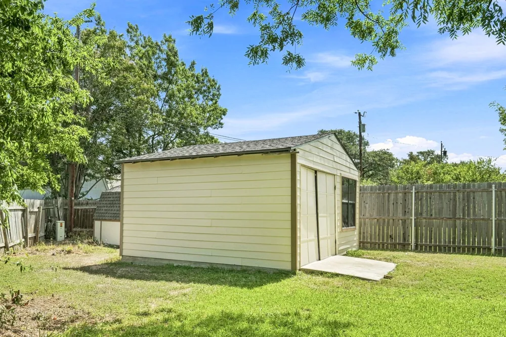 1702 E Messick Loop Round Rock, TX 78681