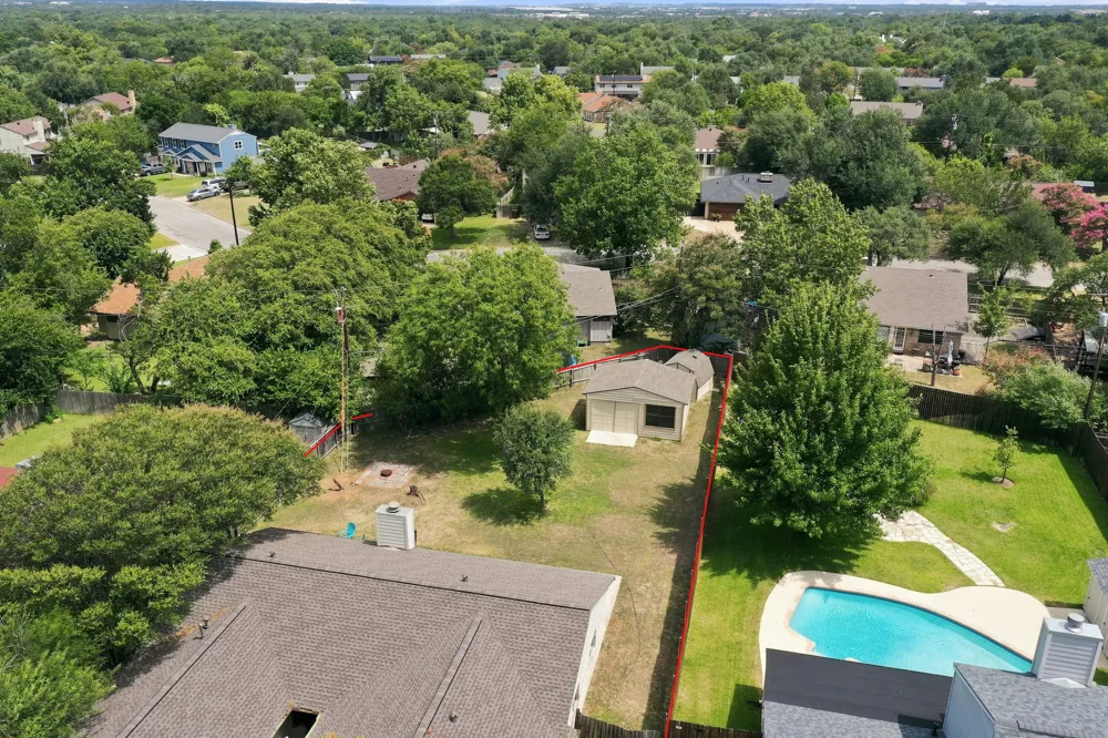 1702 E Messick Loop Round Rock, TX 78681