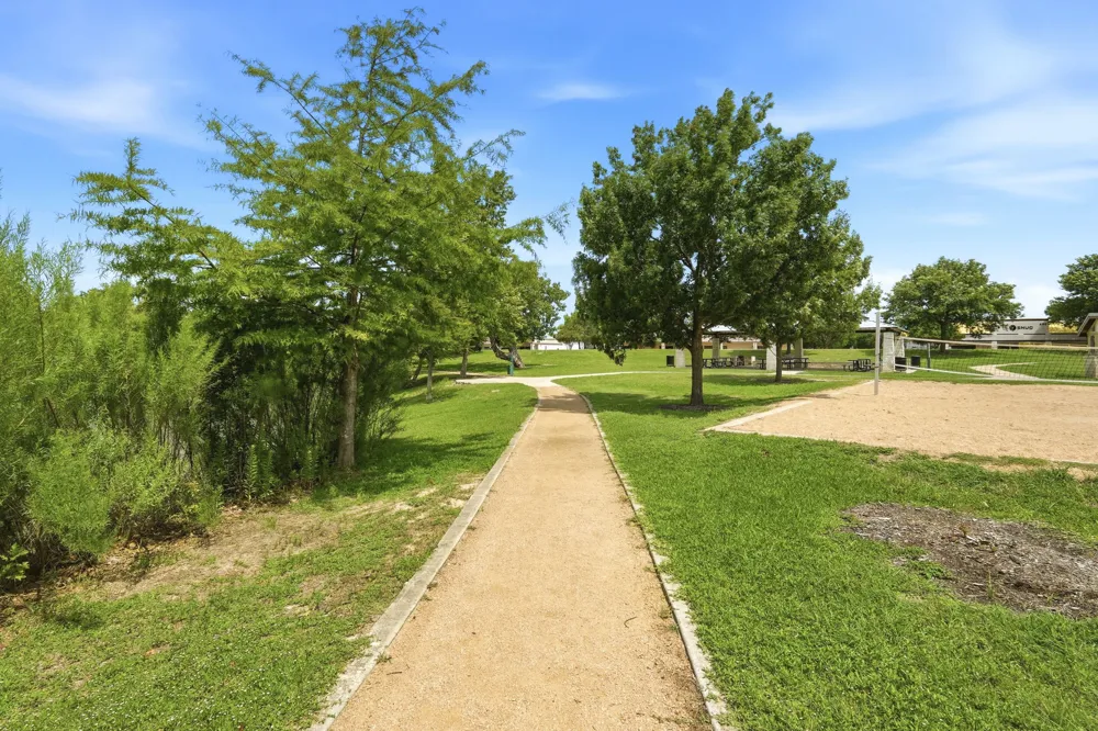 1702 E Messick Loop Round Rock, TX 78681