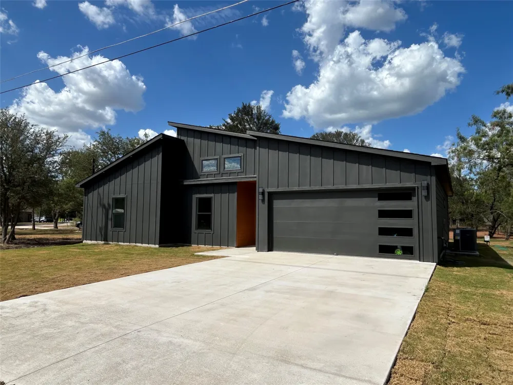 104 Waimanalo Lane Bastrop, TX 78602