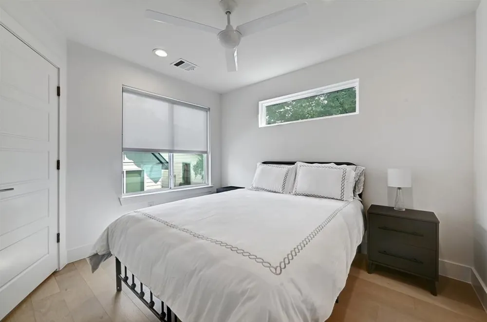 2405 E 11th Street #2 Austin, TX 78702