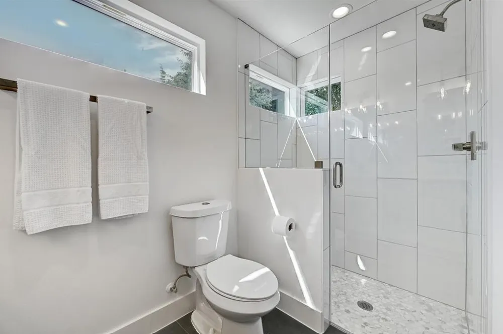 2405 E 11th Street #2 Austin, TX 78702