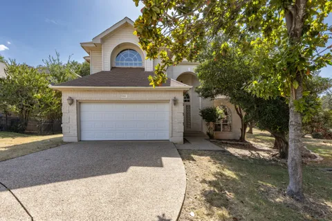 5818 Misty Hill Cove