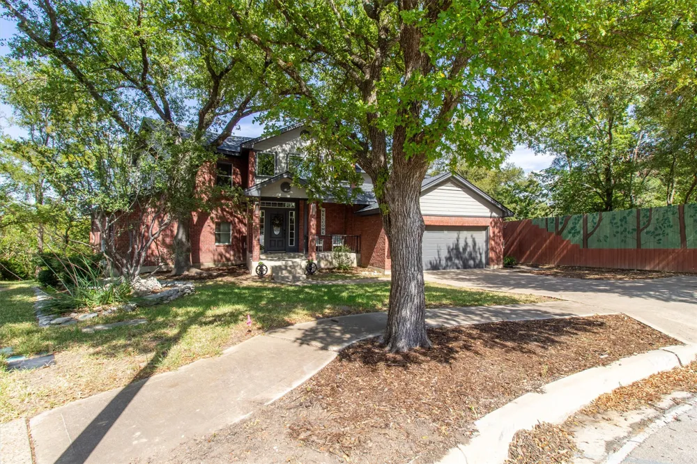1701 Johnson Way Round Rock, TX 78681