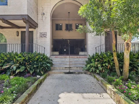 505 W 7th Street #115