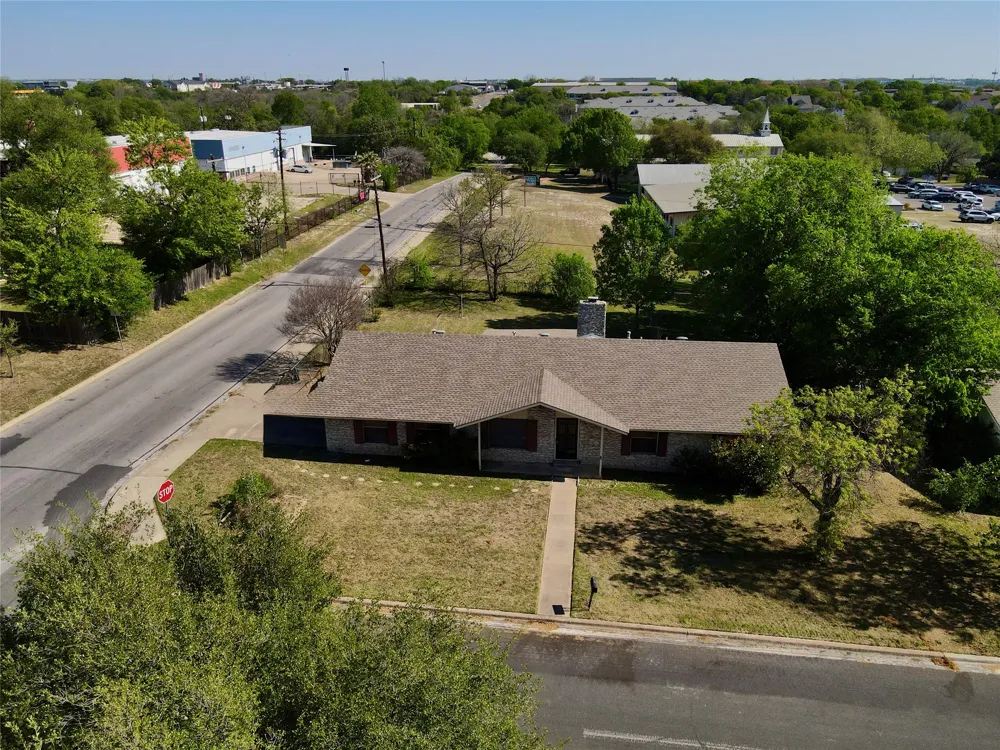 1000 Hollybluff Street Austin, TX 78753