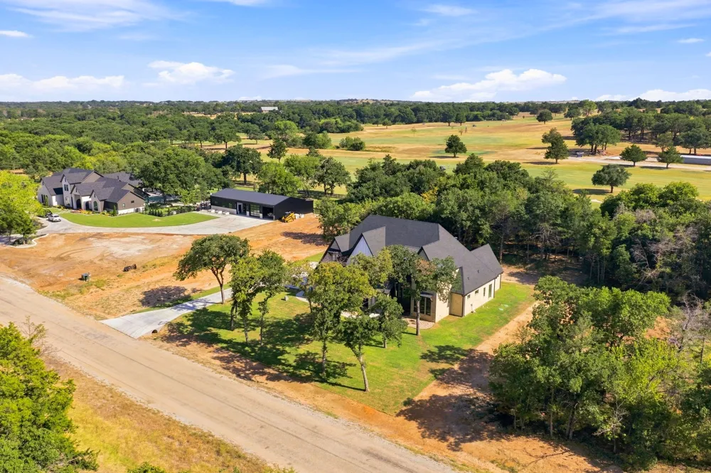 124 Cedar Springs Drive Decatur, TX 76234