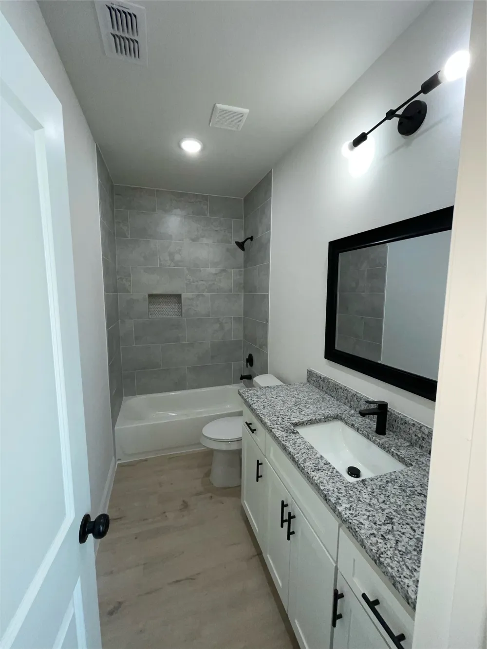 4441 Wayside Avenue Fort Worth, TX 76115