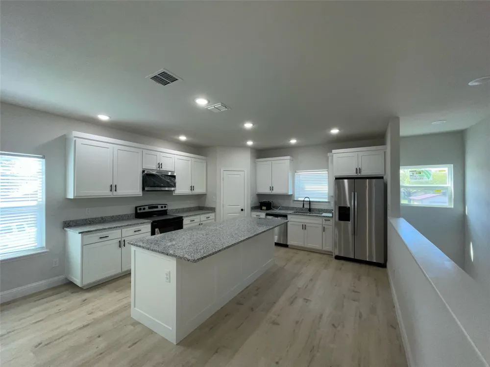 4441 Wayside Avenue Fort Worth, TX 76115