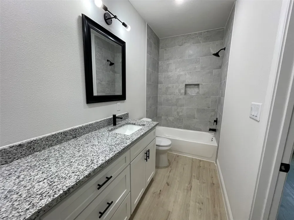 4441 Wayside Avenue Fort Worth, TX 76115
