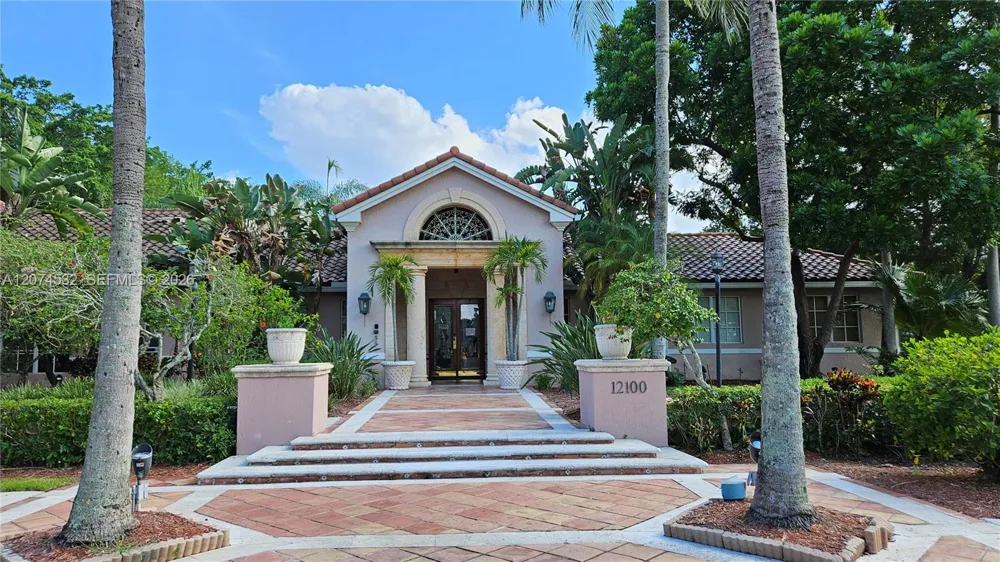 12112 Saint Andrews Pl #309 Miramar, FL 33025