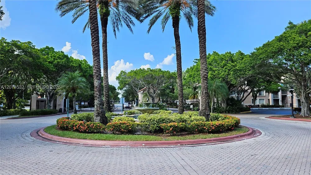 12112 Saint Andrews Pl #309 Miramar, FL 33025