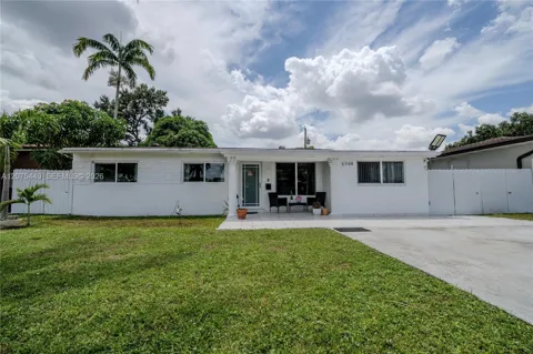 6944 SW 10th Ct