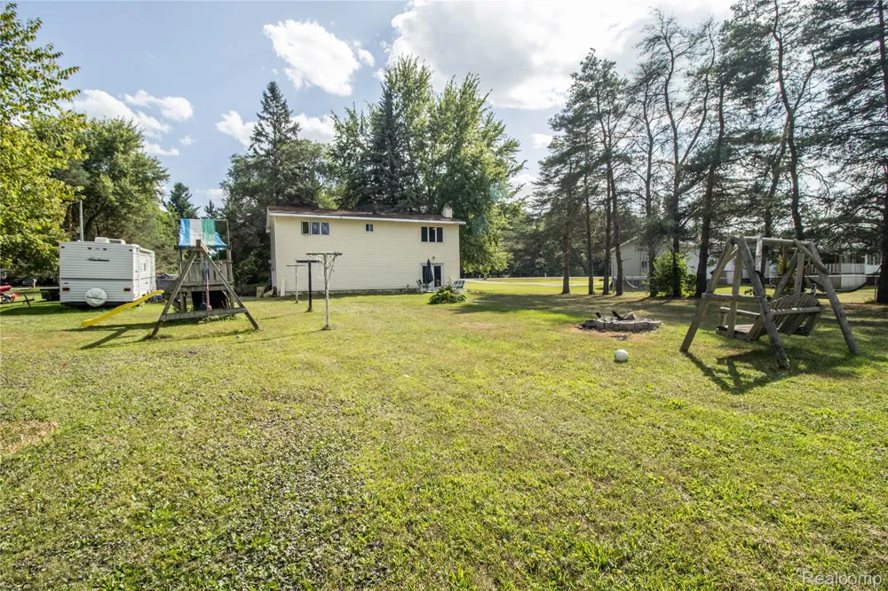 10340 Farrand Road Montrose Charter Township, MI 48457