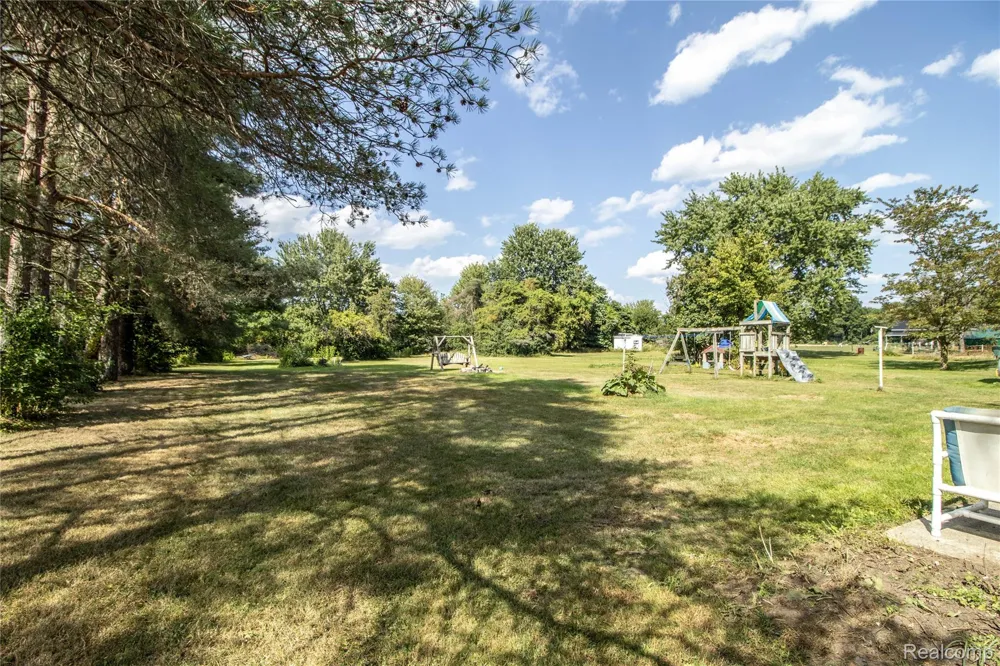 10340 Farrand Road Montrose Charter Township, MI 48457