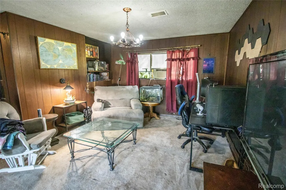 10340 Farrand Road Montrose Charter Township, MI 48457