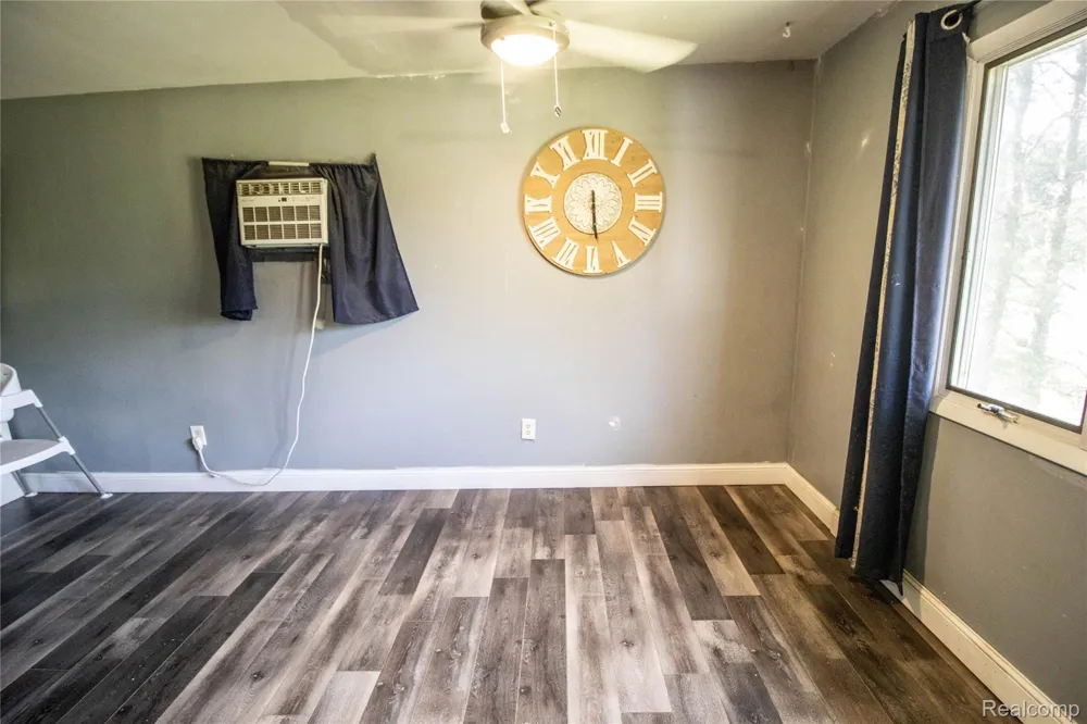 10340 Farrand Road Montrose Charter Township, MI 48457