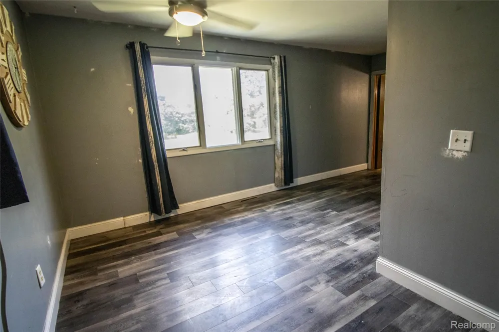 10340 Farrand Road Montrose Charter Township, MI 48457