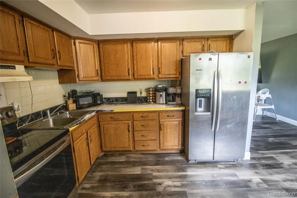 10340 Farrand Road Montrose Charter Township, MI 48457