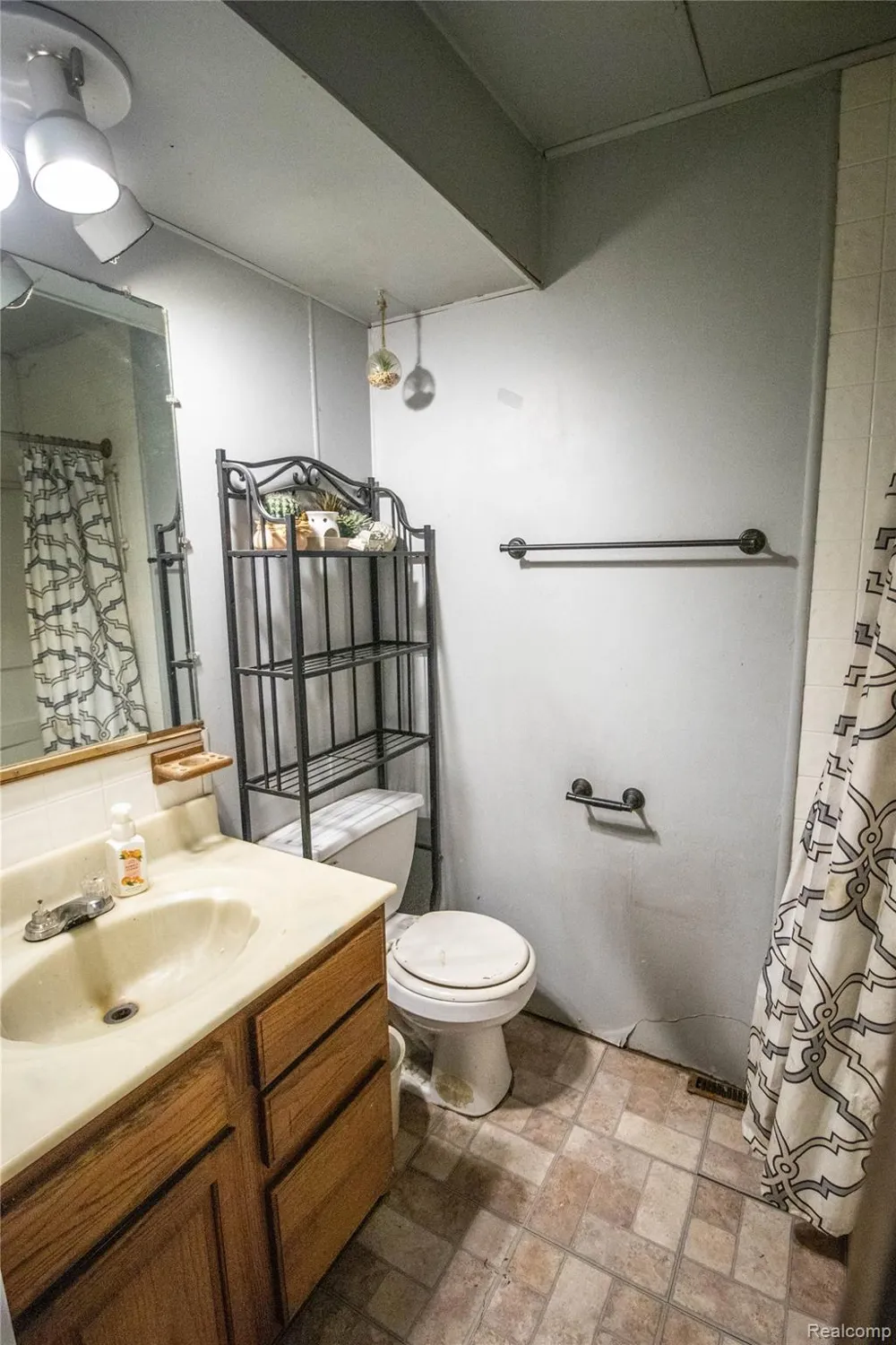10340 Farrand Road Montrose Charter Township, MI 48457