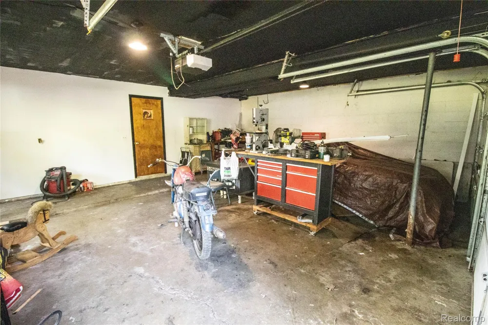 10340 Farrand Road Montrose Charter Township, MI 48457