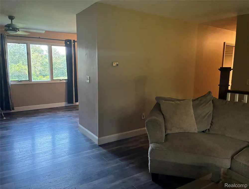 10340 Farrand Road Montrose Charter Township, MI 48457