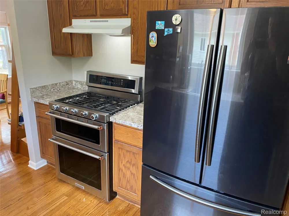 9026 Pine Cove Drive Northfield Township, MI 48189