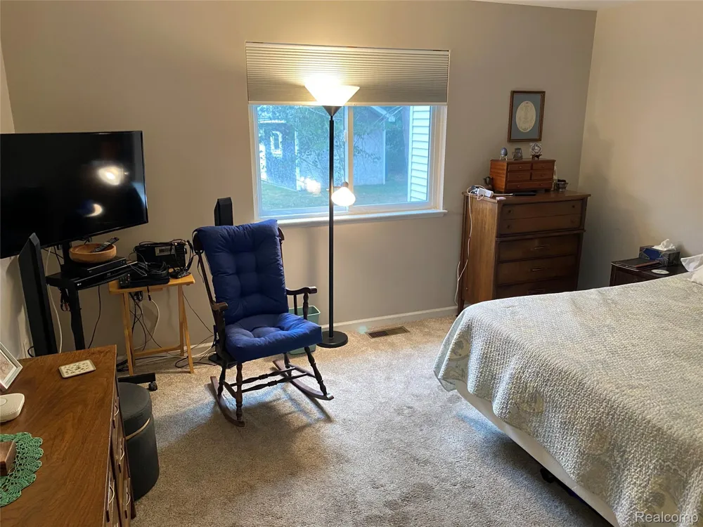 9026 Pine Cove Drive Northfield Township, MI 48189
