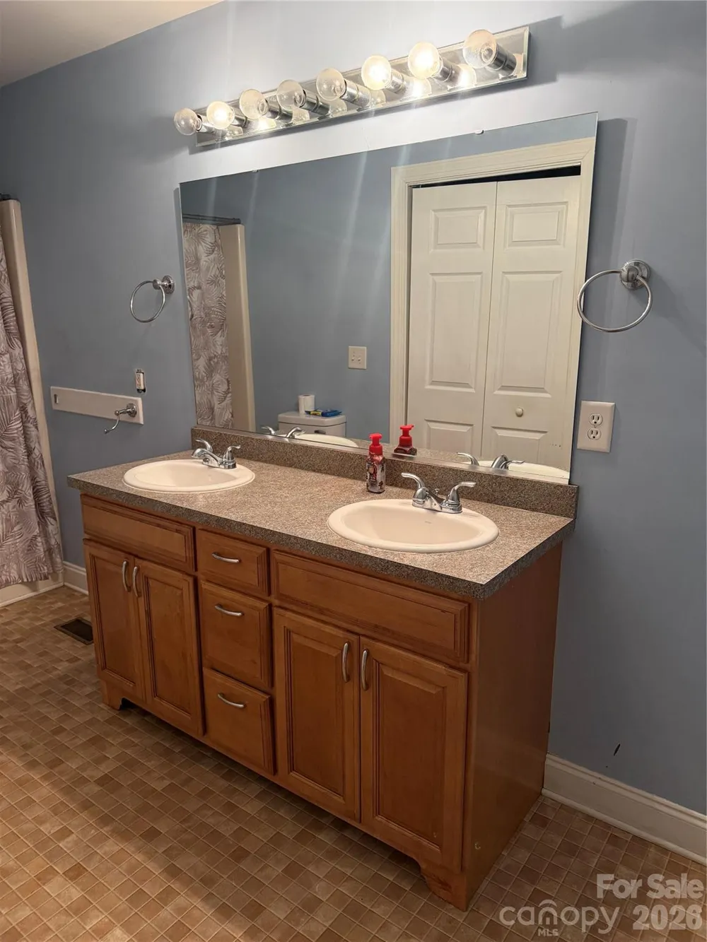 510 W Allenton Street Mount Gilead, NC 27306