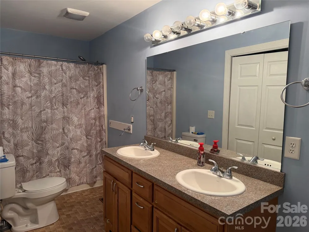 510 W Allenton Street Mount Gilead, NC 27306
