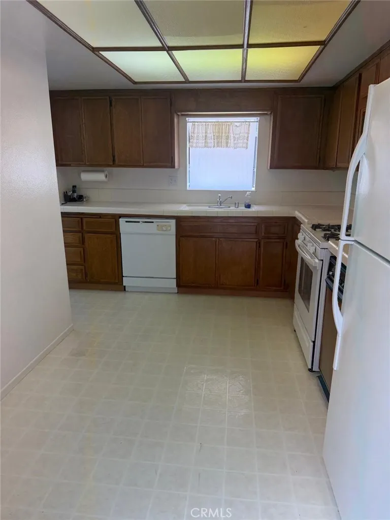 441 E San Jose #309 Burbank, CA 91501