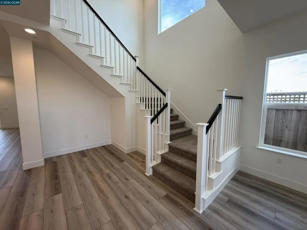 17357 Bushwick Lane Lathrop, CA 95330