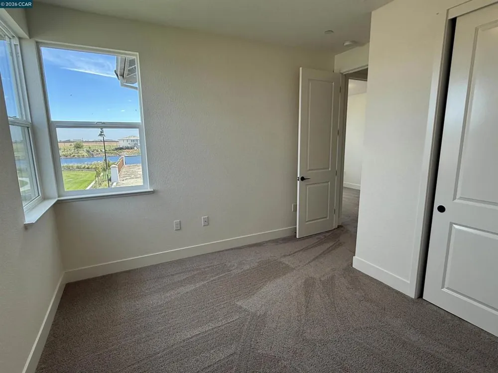 17357 Bushwick Lane Lathrop, CA 95330