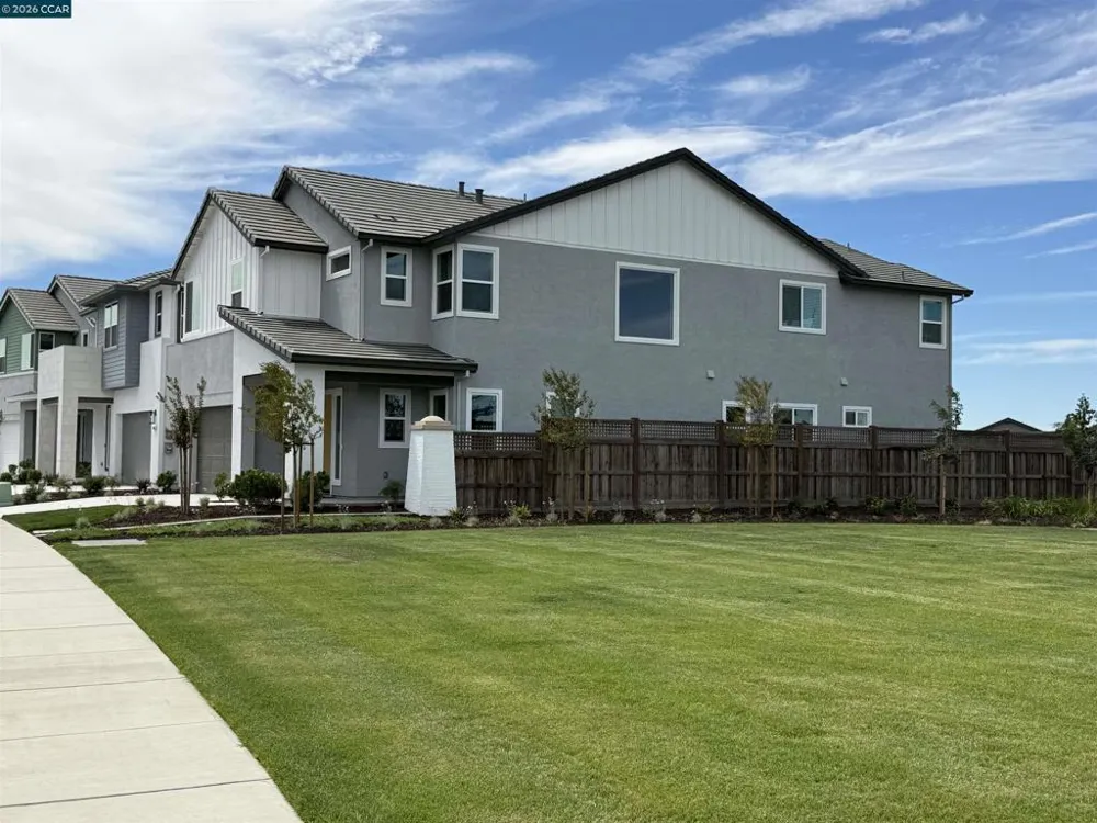 17357 Bushwick Lane Lathrop, CA 95330