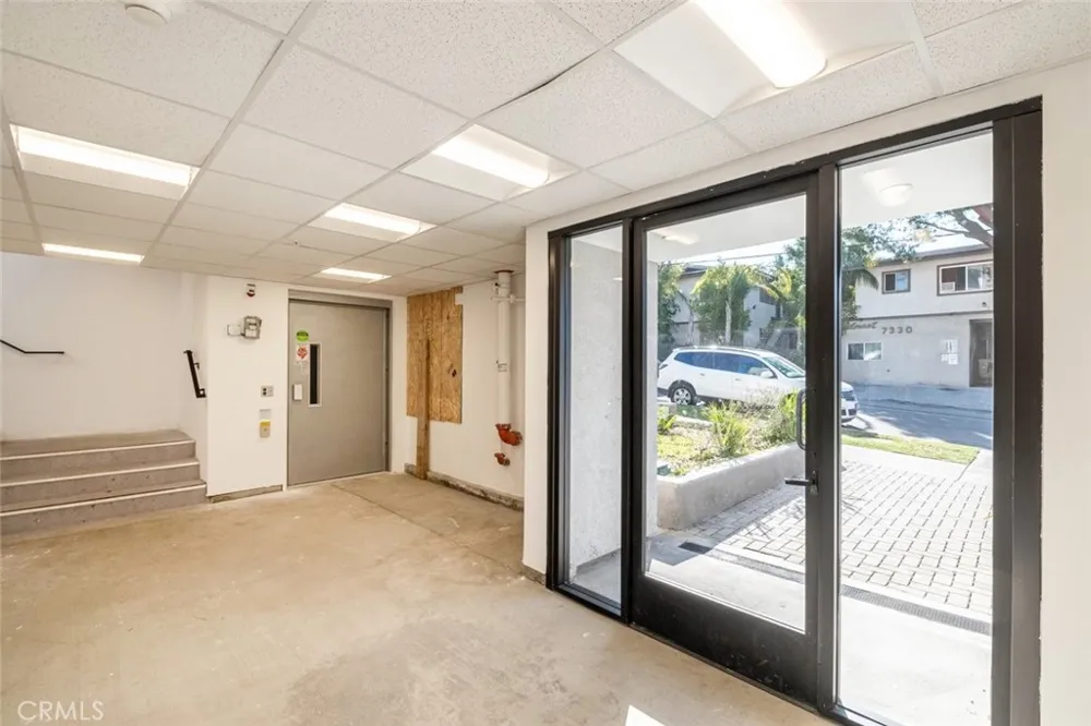 7341 Valmont Street #103 Tujunga, CA 91042