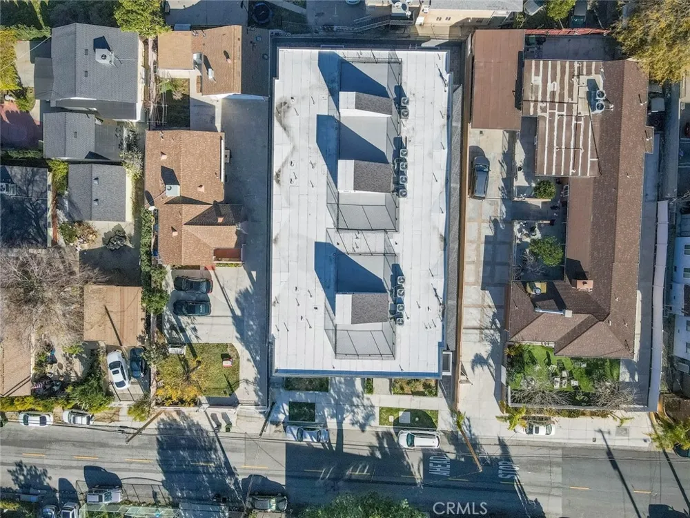 7341 Valmont Street #103 Tujunga, CA 91042