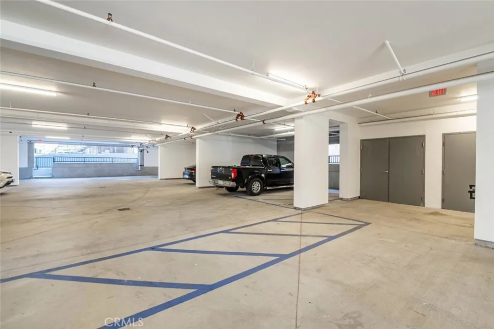7341 Valmont Street #103 Tujunga, CA 91042