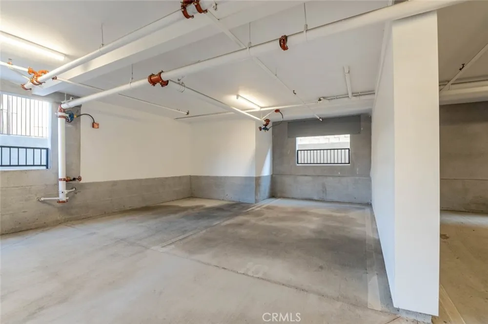 7341 Valmont Street #103 Tujunga, CA 91042