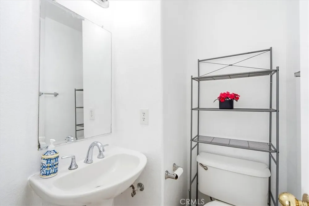 1473 Holcomb Placentia, CA 92870