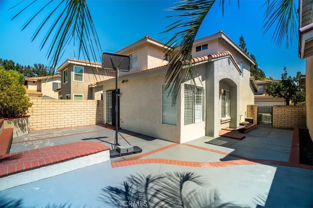 1473 Holcomb Placentia, CA 92870