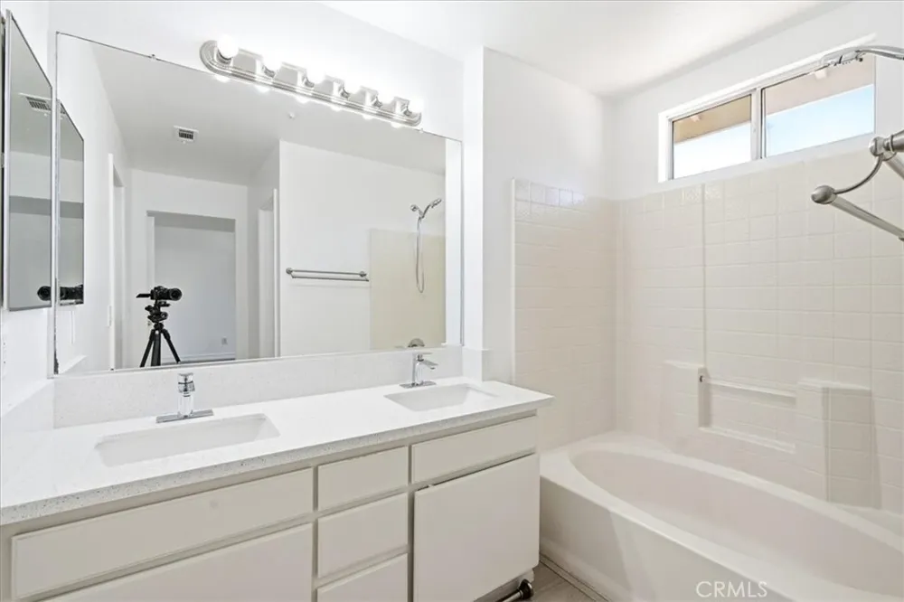 1473 Holcomb Placentia, CA 92870