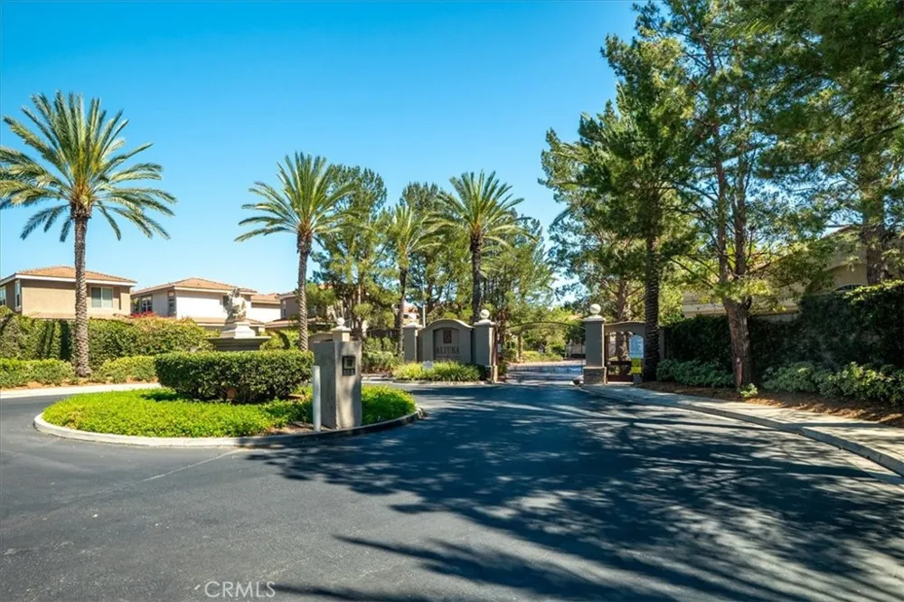 1473 Holcomb Placentia, CA 92870