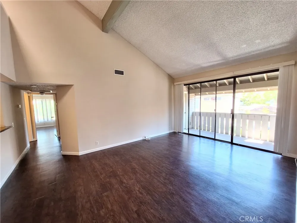 92 Country Mile Pomona, CA 91766