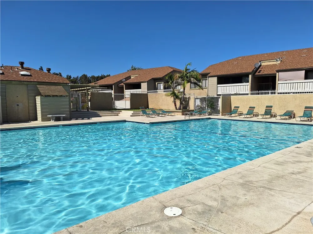 92 Country Mile Pomona, CA 91766