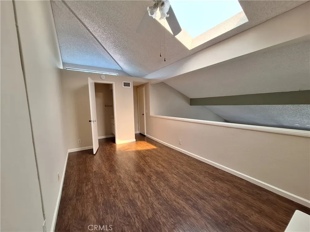 92 Country Mile Pomona, CA 91766